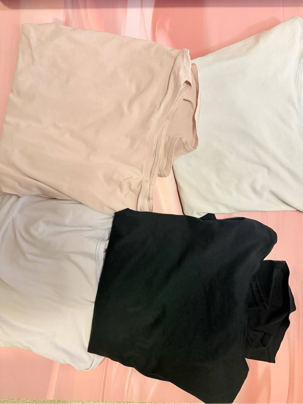 Lot of 4 lululemon back in action size 8